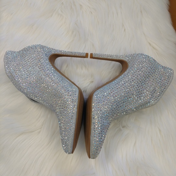 Fashion Footwear Shoes - Irdescent Silver Rhinestone Heel Bootie
